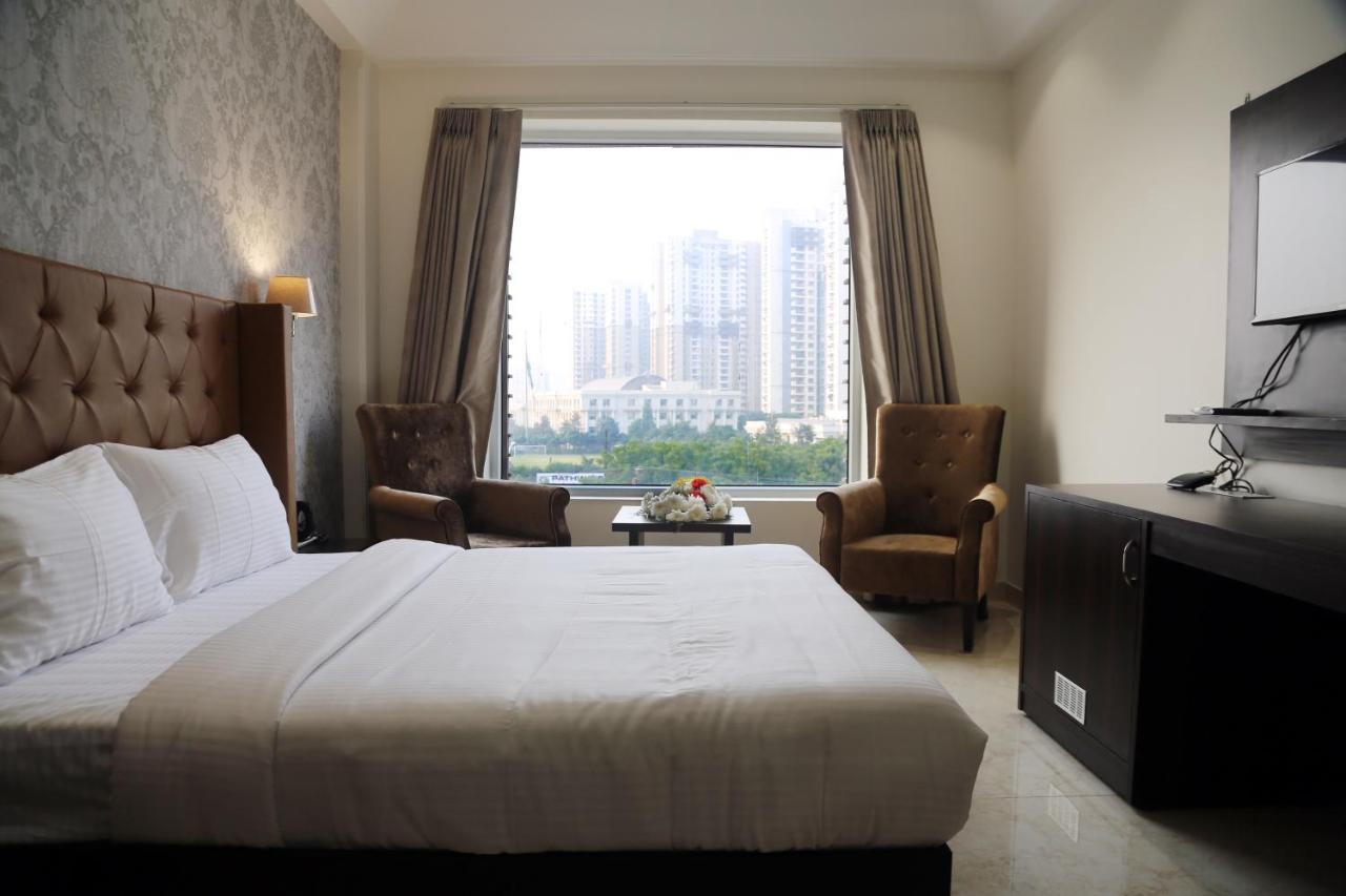 Awadh Inn Noida Eksteriør billede